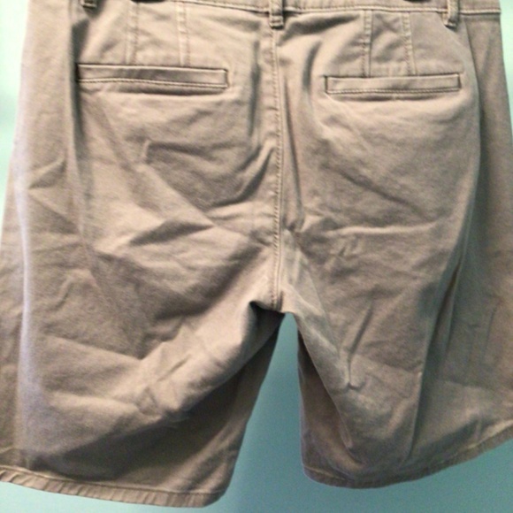 Gray Loft shorts; size 6s; gently used - Picture 3 of 4